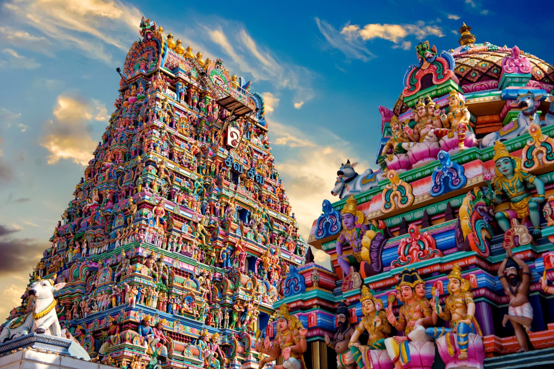 Beautiful,View,Of,Colorful,Gopura,In,The,Hindu,Kapaleeshwarar,Temple,chennai,