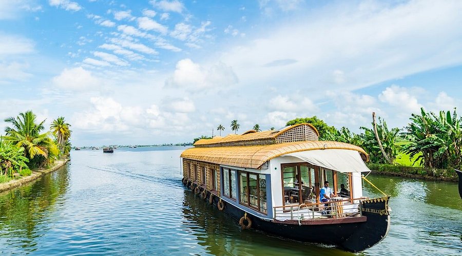 alleppey-backwater-cruise